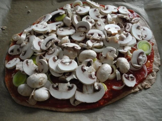 Vegan : Eine Gemüsepizza - Rezept - Bild Nr. 10