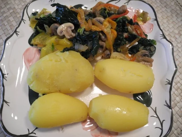 Vegan : Gemüse - Pfanne mit Pellkartoffeln - Rezept - Bild Nr. 12