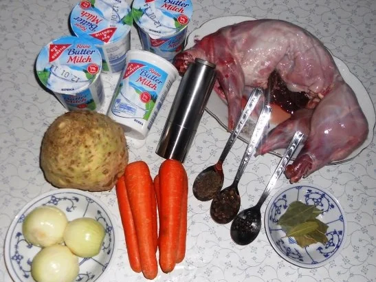 Rezept: "Oma - Friede`s" - Kaninchenbraten in Sahnesauce (Rzpt. um 1936) Bild Nr. 2 "Oma - Friede`s" - Kaninchenbraten in Sahnesauce (Rzpt. um 1936) - Rezept - Bild Nr. 2