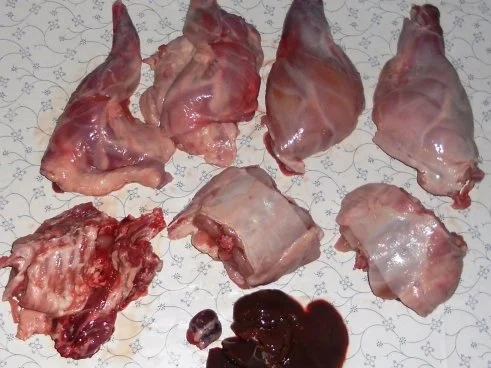 Rezept: "Oma - Friede`s" - Kaninchenbraten in Sahnesauce (Rzpt. um 1936) Bild Nr. 3 "Oma - Friede`s" - Kaninchenbraten in Sahnesauce (Rzpt. um 1936) - Rezept - Bild Nr. 3