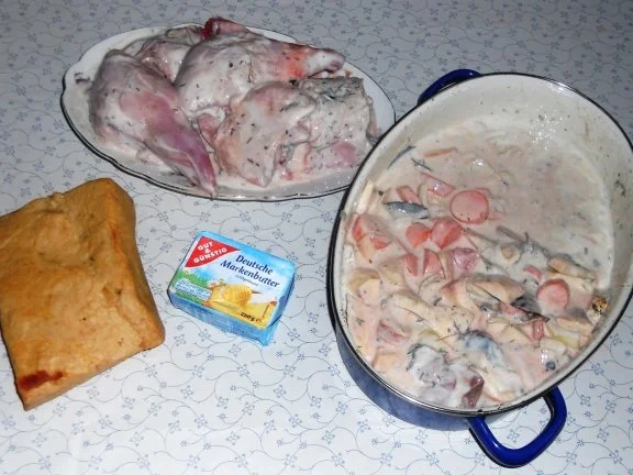 Rezept: "Oma - Friede`s" - Kaninchenbraten in Sahnesauce (Rzpt. um 1936) Bild Nr. 8 "Oma - Friede`s" - Kaninchenbraten in Sahnesauce (Rzpt. um 1936) - Rezept - Bild Nr. 8