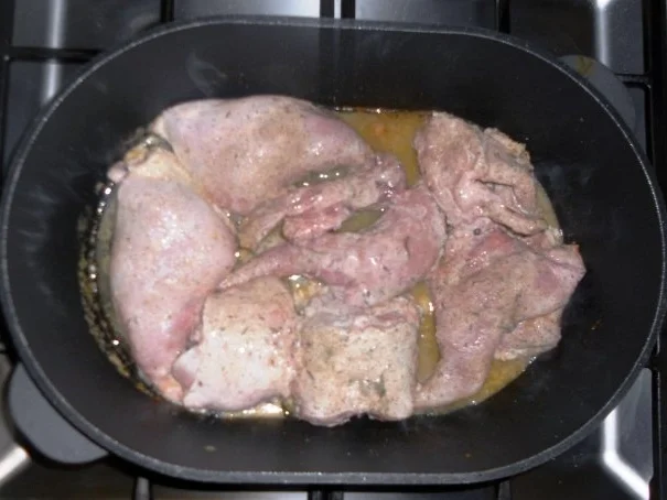 Rezept: "Oma - Friede`s" - Kaninchenbraten in Sahnesauce (Rzpt. um 1936) Bild Nr. 10 "Oma - Friede`s" - Kaninchenbraten in Sahnesauce (Rzpt. um 1936) - Rezept - Bild Nr. 10