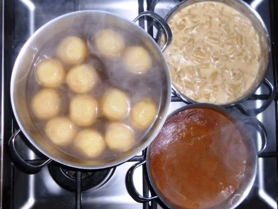 Rezept: "Oma - Friede`s" - Kaninchenbraten in Sahnesauce (Rzpt. um 1936) Bild Nr. 46 "Oma - Friede`s" - Kaninchenbraten in Sahnesauce (Rzpt. um 1936) - Rezept - Bild Nr. 46