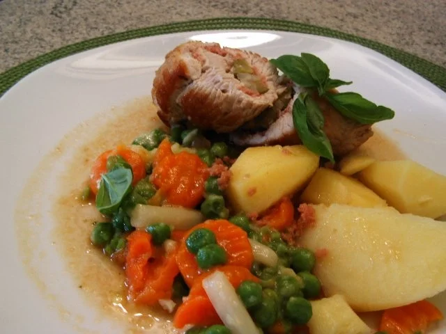 Putenröllchen mit Teewurstfüllung - Rezept