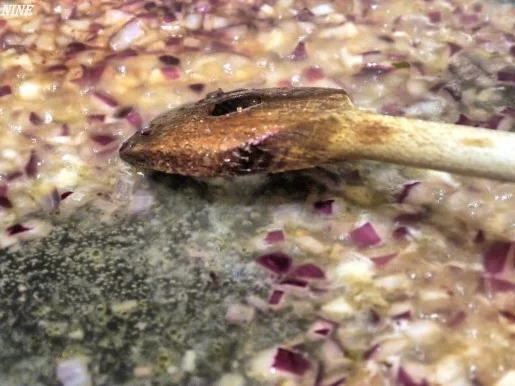 Salbei-Rahmgeflügelleber, Kastanien-Schupfnudeln, Rosenkohl - Rezept - Bild Nr. 13