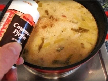 Rezept: ※ Käse-Lauch-Hack Suppe mit Ricotta-Petersilie Klößchen ※ Bild Nr. 17 ※ Käse-Lauch-Hack Suppe mit Ricotta-Petersilie Klößchen ※ - Rezept - Bild Nr. 17