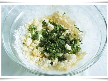 Rezept: Ricotta-Petersilie Klößchen = als vielseitige Beilage Bild Nr. 8 Ricotta-Petersilie Klößchen = als vielseitige Beilage - Rezept - Bild Nr. 8