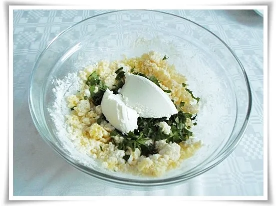 Rezept: Ricotta-Petersilie Klößchen = als vielseitige Beilage Bild Nr. 9 Ricotta-Petersilie Klößchen = als vielseitige Beilage - Rezept - Bild Nr. 9