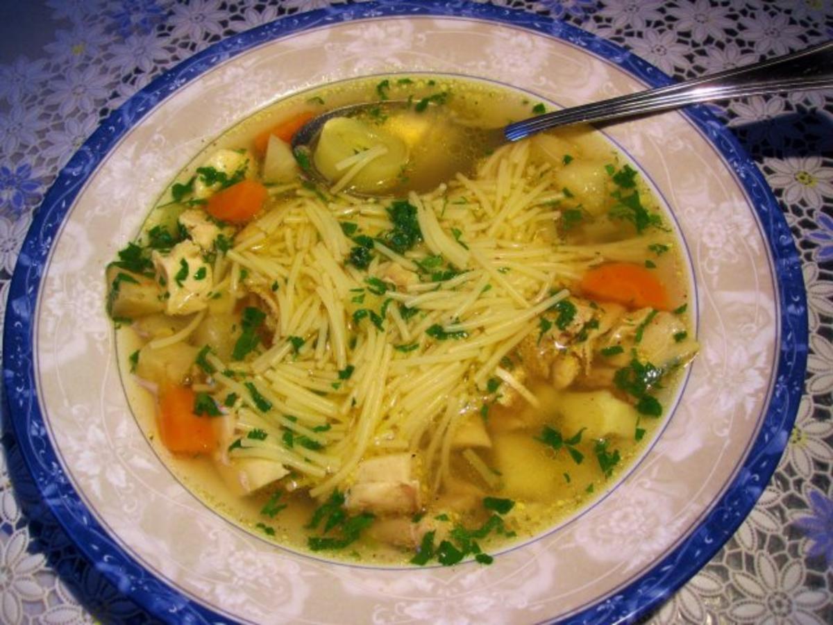 Bilder für Hühnersuppe vom Maishuhn für einen Kranken ... - Rezept