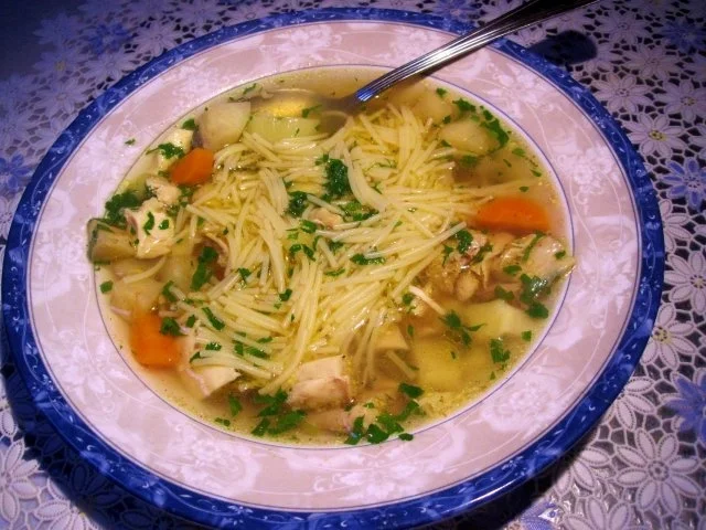 Hühnersuppe vom Maishuhn für einen Kranken ... - Rezept - Bild Nr. 7