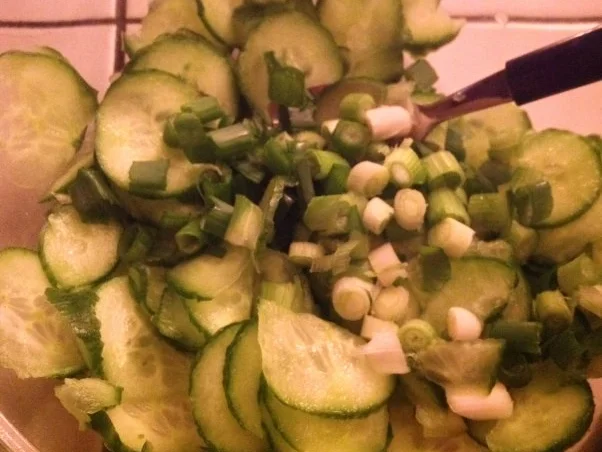 Rezept: Gurkensalat mit Rucula und Ayran Bild Nr. 4 Gurkensalat mit Rucula und Ayran - Rezept - Bild Nr. 4