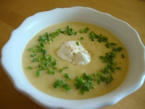 Rezept: Selleriesuppe mit Bräteinlage Bild Nr. 11 Selleriesuppe mit Bräteinlage - Rezept - Bild Nr. 11