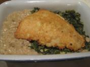 Scholle in Parmesan-Ei-Hülle gebraten auf Schaumweincreme-Spinat und Steinpilz-Risotto - Rezept
