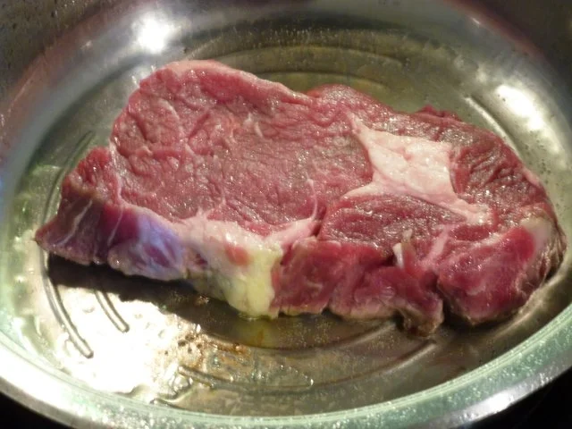 Rezept: Entrecote vom Gallowayrind mit der 80 Grad-Methode zubereitet Bild Nr. 3 Entrecote vom Gallowayrind mit der 80 Grad-Methode zubereitet - Rezept - Bild Nr. 3