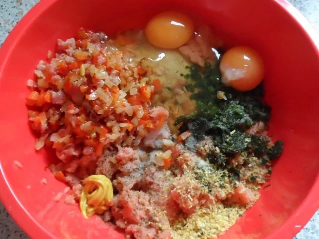 Fisch: Knusprige Lachsfrikadellen mit Speck - Rezept - Bild Nr. 6