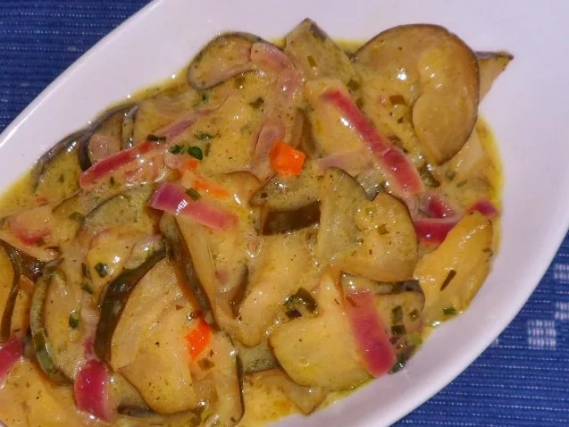 Beilagen: Süß-Saures Zucchini-Gurken-Gemüse - Rezept