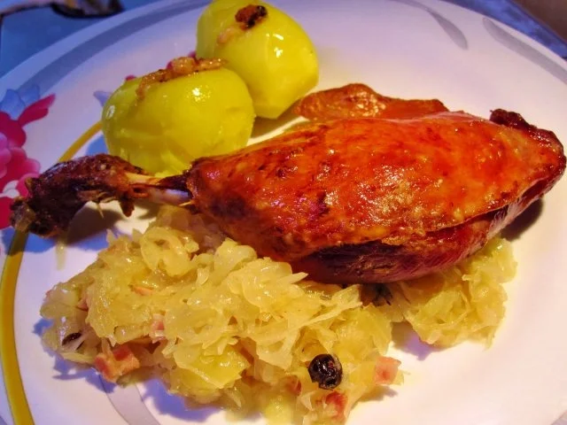 Confit de Pato - auf Sauerkraut ... - Rezept