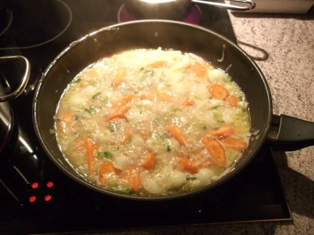 Kohlrabihälften mit Sesam-Kartoffelpüreefüllung - Rezept - Bild Nr. 3