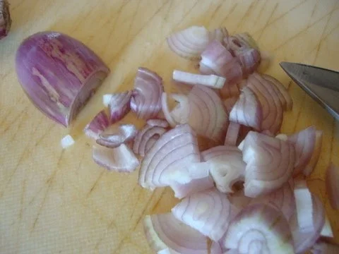 Rezept: Sauerkrautrahmsüppchen mit geräucherter Forelle Bild Nr. 6 Sauerkrautrahmsüppchen mit geräucherter Forelle - Rezept - Bild Nr. 6