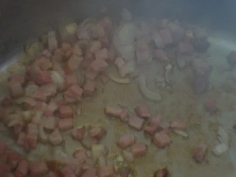 Rezept: Sauerkrautrahmsüppchen mit geräucherter Forelle Bild Nr. 8 Sauerkrautrahmsüppchen mit geräucherter Forelle - Rezept - Bild Nr. 8