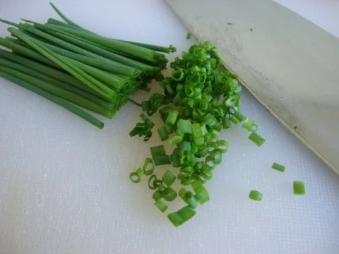 Rezept: Sauerkrautrahmsüppchen mit geräucherter Forelle Bild Nr. 12 Sauerkrautrahmsüppchen mit geräucherter Forelle - Rezept - Bild Nr. 12