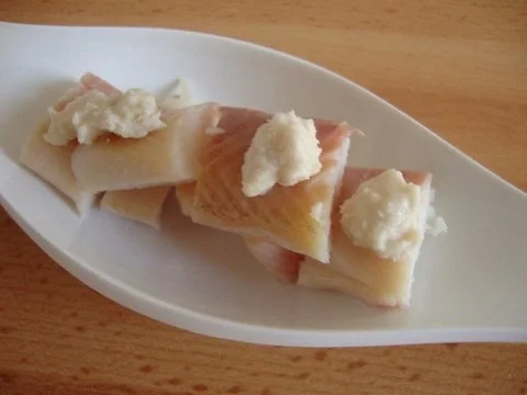 Rezept: Sauerkrautrahmsüppchen mit geräucherter Forelle Bild Nr. 14 Sauerkrautrahmsüppchen mit geräucherter Forelle - Rezept - Bild Nr. 14