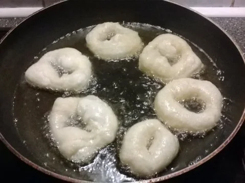 Sfenj - Rezept - Bild Nr. 3