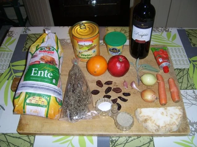 Rezept: Ente an Sauerkraut mit Thüringer Klößen Bild Nr. 2 Ente an Sauerkraut mit Thüringer Klößen - Rezept - Bild Nr. 2