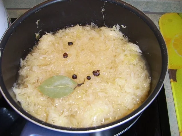 Rezept: Ente an Sauerkraut mit Thüringer Klößen Bild Nr. 3 Ente an Sauerkraut mit Thüringer Klößen - Rezept - Bild Nr. 3