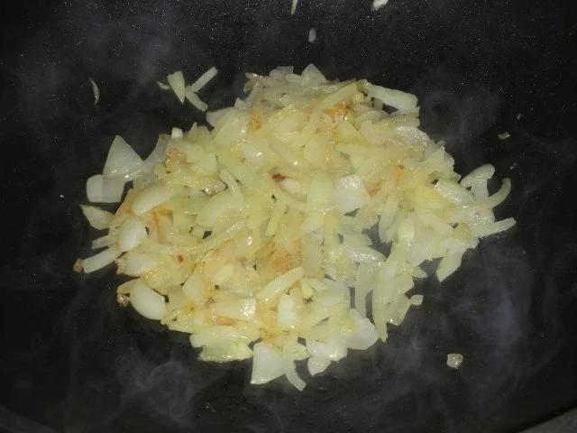 Spaghetti-Pizza mit Schafskäse, Gemüse und Schinkenspeck - Rezept - Bild Nr. 5