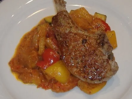 Ibericokotelett mit Rahmratatouille und Serviettenknödel - Rezept - Bild Nr. 6