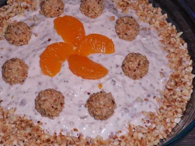 Rezept: Dessert: Amarettini-Haselnuss-Schichtcreme mit Mandarinen Dessert: Amarettini-Haselnuss-Schichtcreme mit Mandarinen - Rezept