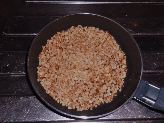 Rezept: Dessert: Amarettini-Haselnuss-Schichtcreme mit Mandarinen Bild Nr. 6 Dessert: Amarettini-Haselnuss-Schichtcreme mit Mandarinen - Rezept - Bild Nr. 6