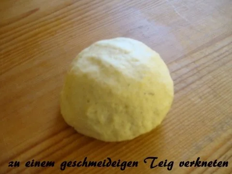 Basis Teig für Quiche Lorraine, Zwiebelkuchen oder andere Gemüsekuchen - Rezept - Bild Nr. 3