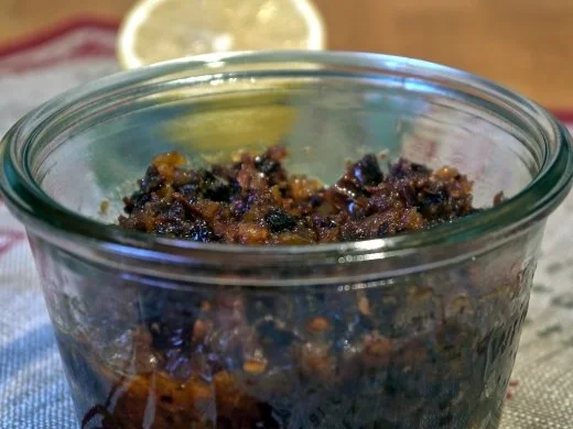 Tomaten-Aprikosen-Pesto - Rezept