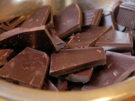 Rezept: Mousse au Chocolat "Oriental" mit Mohnsauce Bild Nr. 4 Mousse au Chocolat "Oriental" mit Mohnsauce - Rezept - Bild Nr. 4