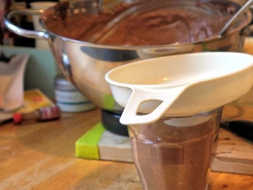 Rezept: Mousse au Chocolat "Oriental" mit Mohnsauce Bild Nr. 9 Mousse au Chocolat "Oriental" mit Mohnsauce - Rezept - Bild Nr. 9