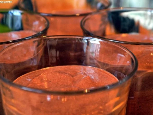 Rezept: Mousse au Chocolat "Oriental" mit Mohnsauce Bild Nr. 11 Mousse au Chocolat "Oriental" mit Mohnsauce - Rezept - Bild Nr. 11