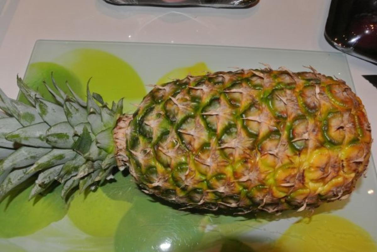 Ananas schön aufgeschnitten - Rezept - Bild Nr. 3