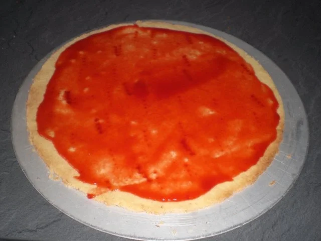 Rezept: Schwarzwälder Sahnetorte Bild Nr. 3 Schwarzwälder Sahnetorte - Rezept - Bild Nr. 3