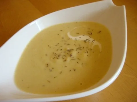 Rezept: Weiße Rübencremesüppchen, fein abgestimmt mit Vanille Bild Nr. 9 Weiße Rübencremesüppchen, fein abgestimmt mit Vanille - Rezept - Bild Nr. 9