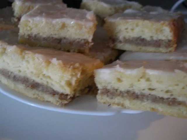 Buttermilch-Zitronen-Kuchen - Rezept