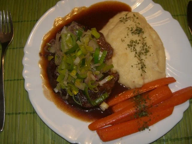 Münchner Zwiebelfleisch - Rezept