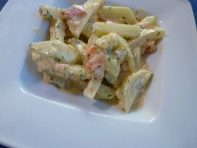 Kohlrabi-Tomaten-Kräuter-Sahne-Gemüse - Rezept