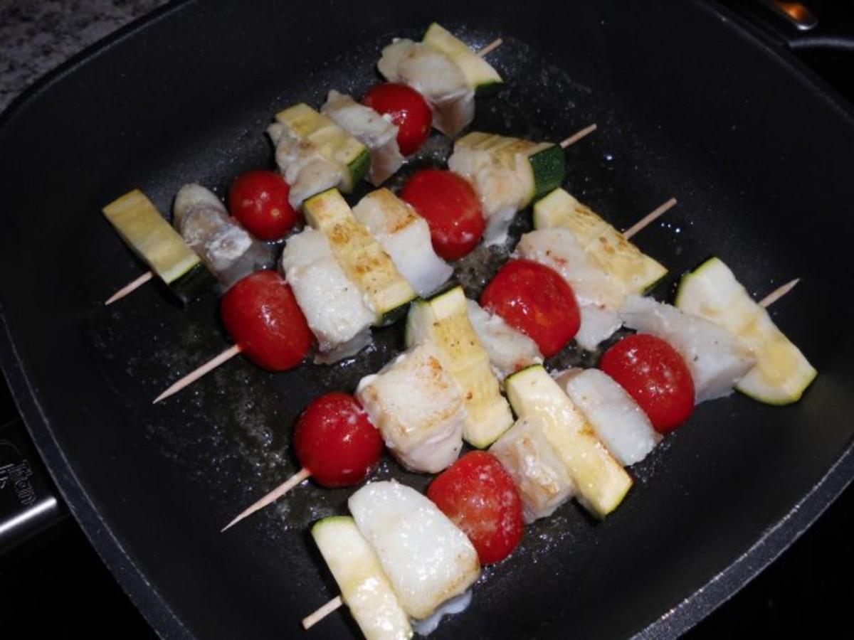 Fischspieße mit Paprikasoße&amp;gt;&amp;gt; - Rezept - kochbar.de