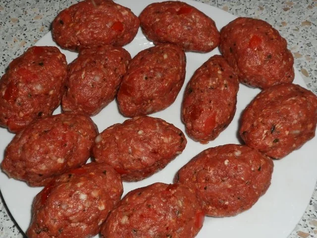 Ofengerichte: Gratinierte Schinken-Hackröllchen in cremiger Tomatensoße - Rezept - Bild Nr. 5