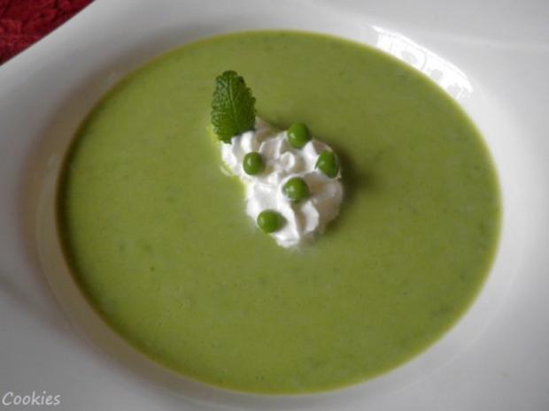 Erbsencremesuppe mit Zwiebel frisch und Butter - Rezept mit Bild ...