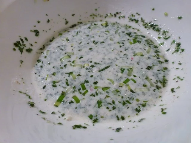 Chinakohl mit Kräuter-Frischkäse-Dressing - Rezept - Bild Nr. 5