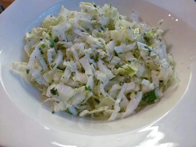 Chinakohl mit Kräuter-Frischkäse-Dressing - Rezept - Bild Nr. 6