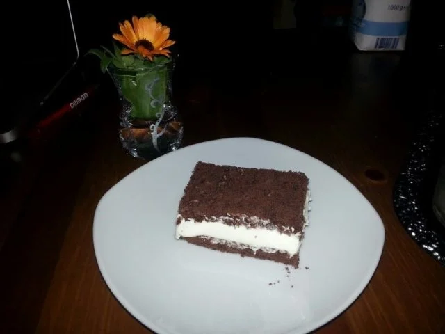 Rezept: Milchschnitte-Schnittchen Milchschnitte-Schnittchen - Rezept